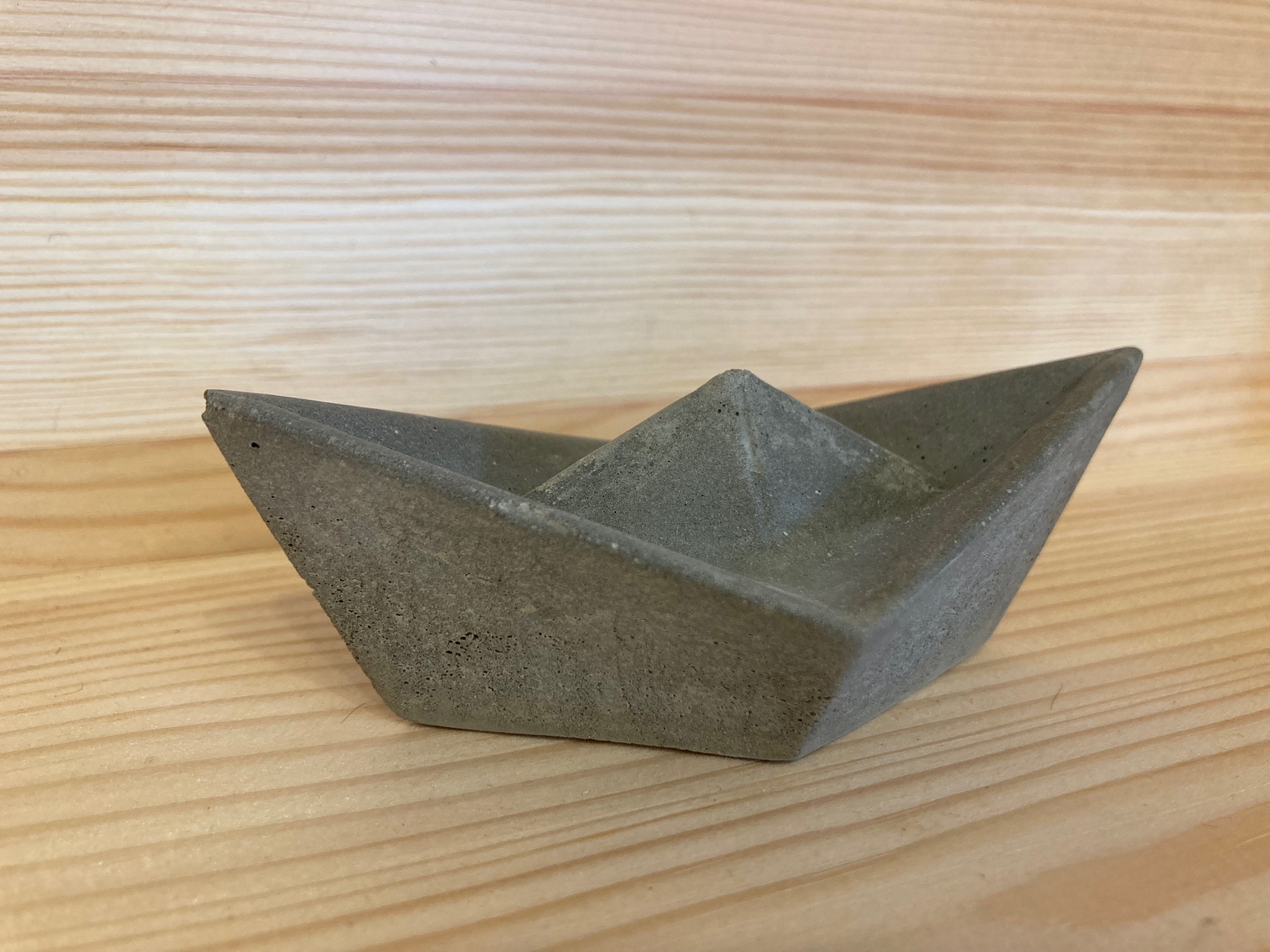Schiff aus Beton